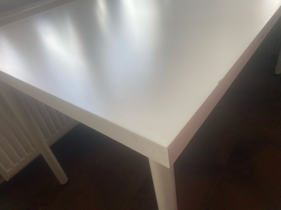 Masă IKEA albă 150x75 cm – 6 persoane – stare foarte bună - living / gradina / foisor / terasa