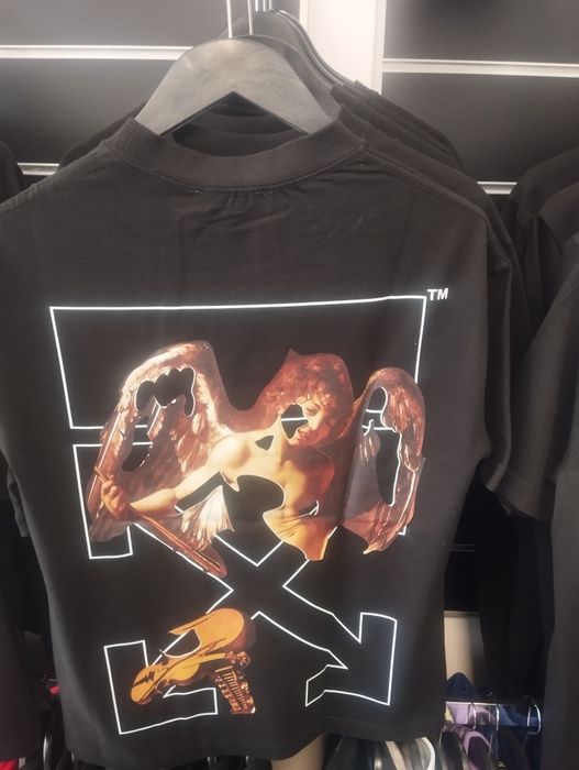 Топ модели Тениски.Stone island,Off white и други.