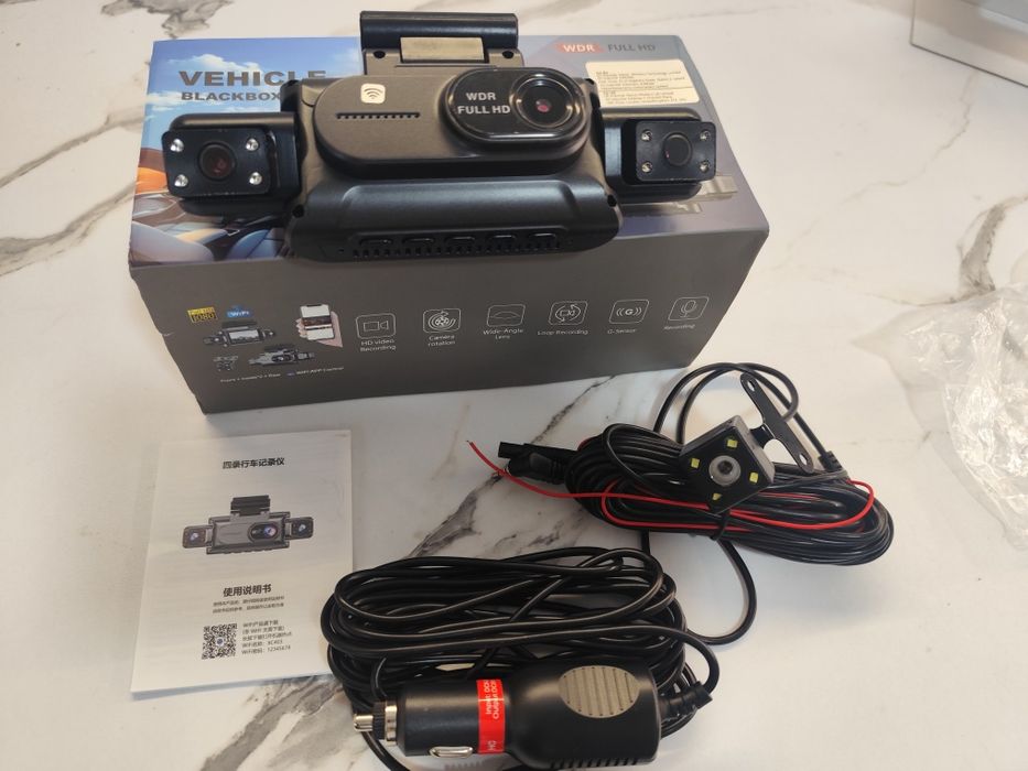 Автомобилен видеорегистратор Vehicle Blackbox DVR с 4 камери и Wi-Fi