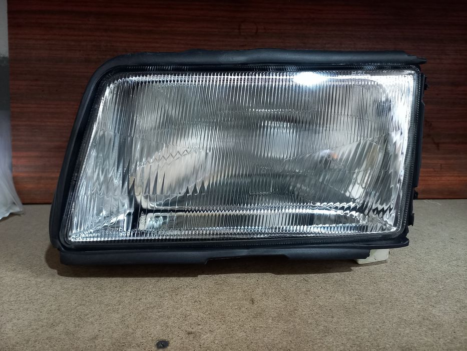 Фары Ауди 100 С4