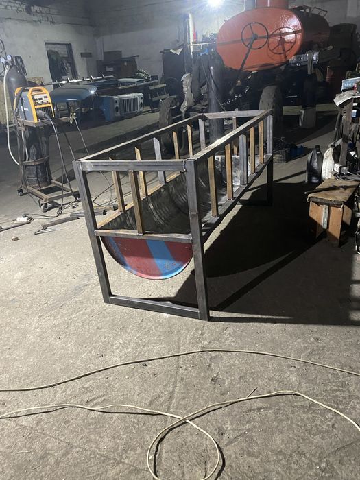 Кормушка из бочки 200 л