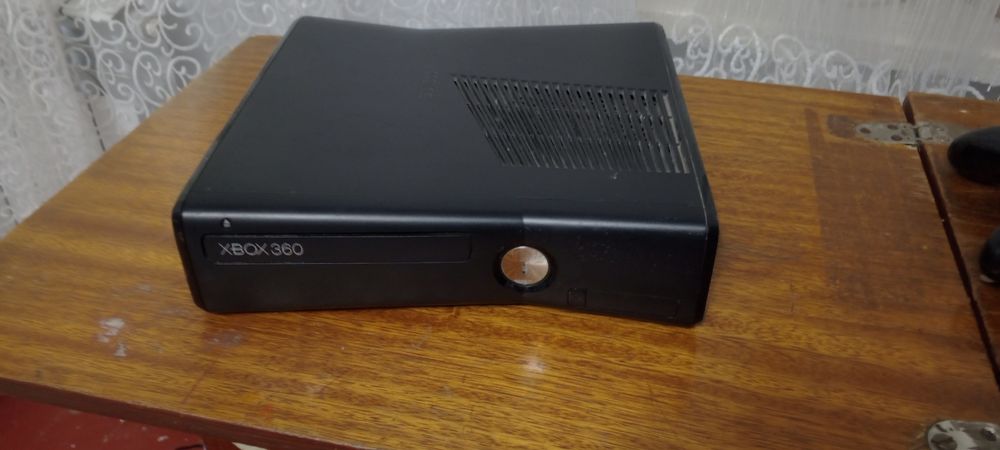 Xbox 360 Slim прошивка Freeboot 250 ГБ