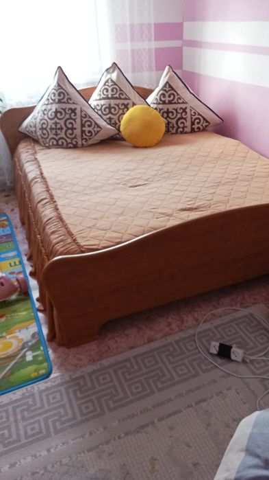 Продам тахто шкаф стол диван