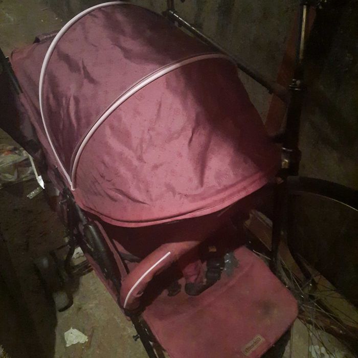 Количка за бебе в много добро състояние