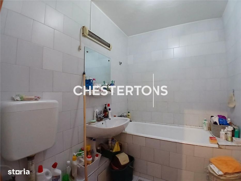 Apartament luminos 4 camere, bloc reabilitat, zona linistita, metrou A