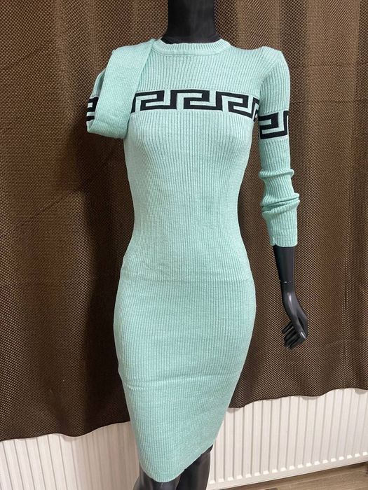 Rochite dama din tricot.