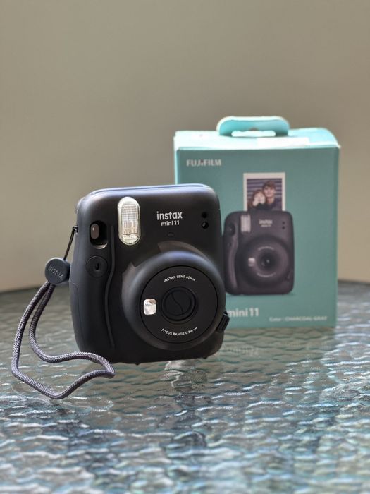 Фотоапарат за моментни снимки FUJIFILM INSTAX MINI 11 GREY