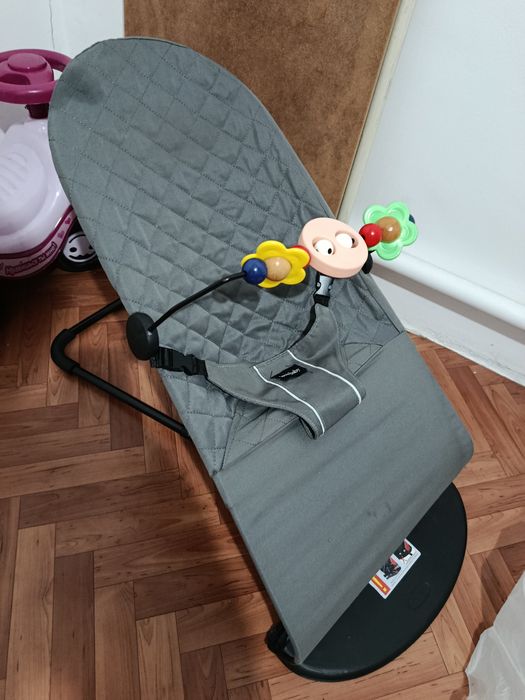 Продам много игрушек и шезлонг за всё 6 тыс