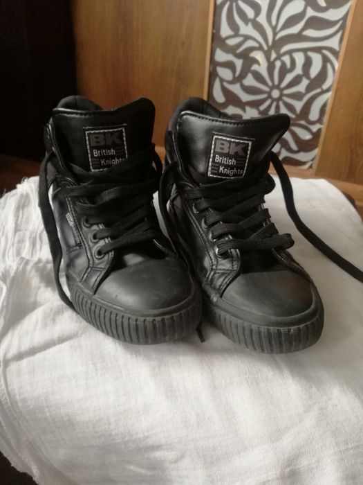 Детски обувки затворени