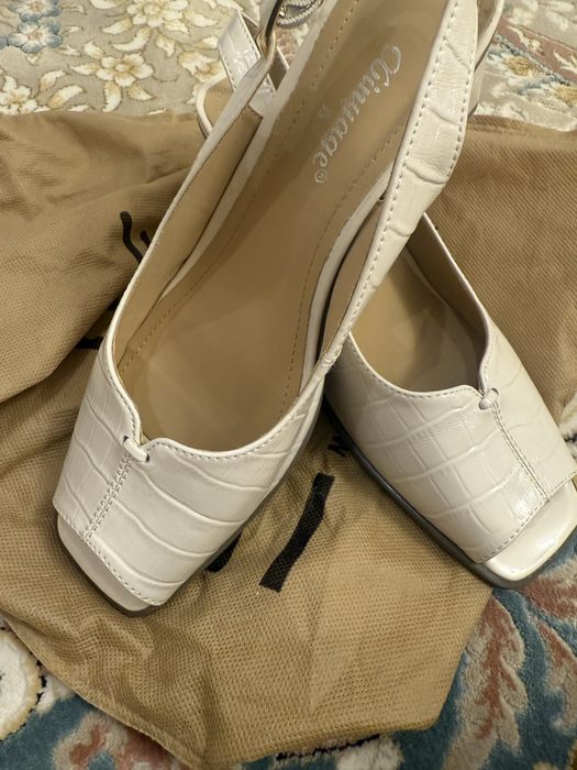 Босоножки кожаные новые