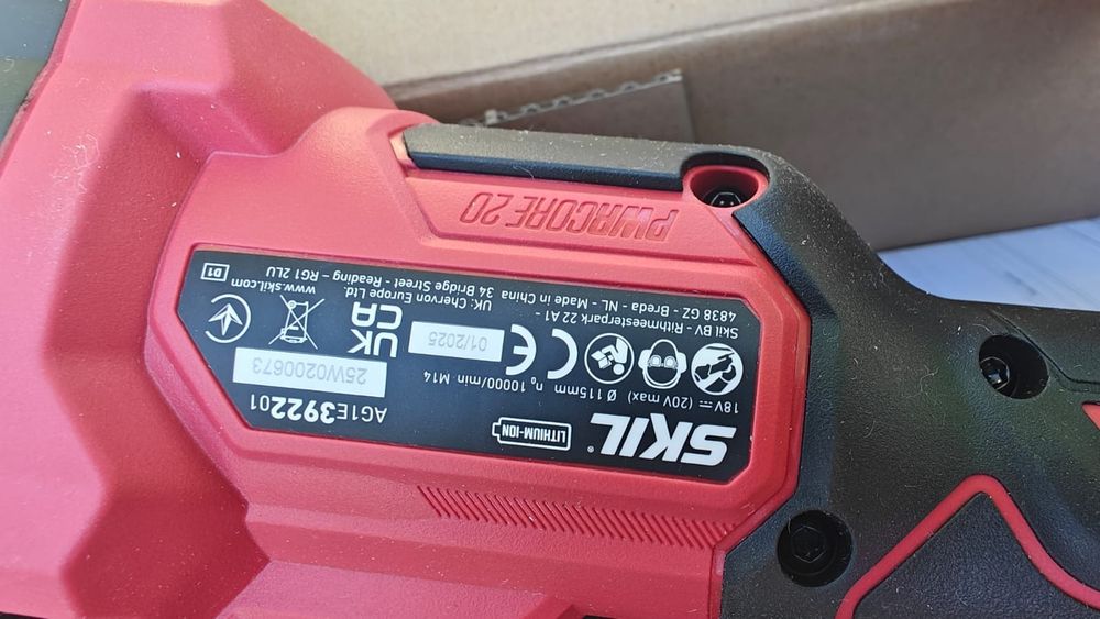 Polizor unghiular, pe acumulator, 20 V, Skil XP AG1E3930CB, motor fara perii, 8500 rpm, 125 mm