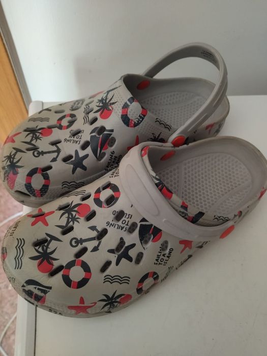 кроксы унисекс .