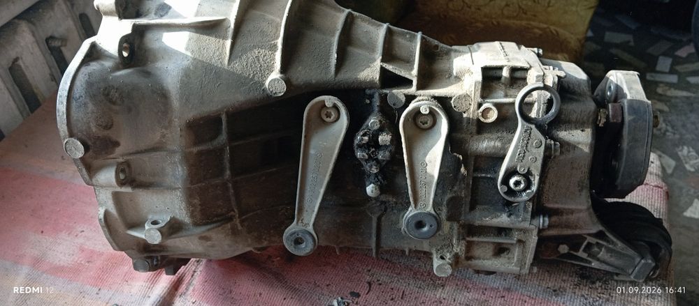 Продам коробку Мерседес 210