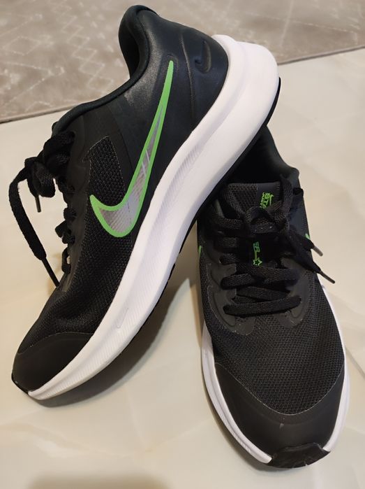 Nike маратонки ..