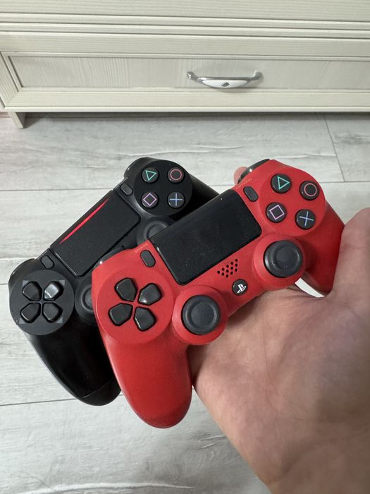 Продам PS4 slim 1TB