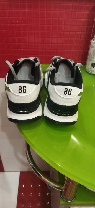 Кроссовки мужские 41 р.