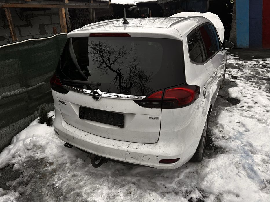 Dezmembrez opel zafira c tourer