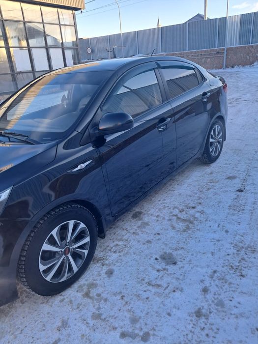 Продам машину kia rio