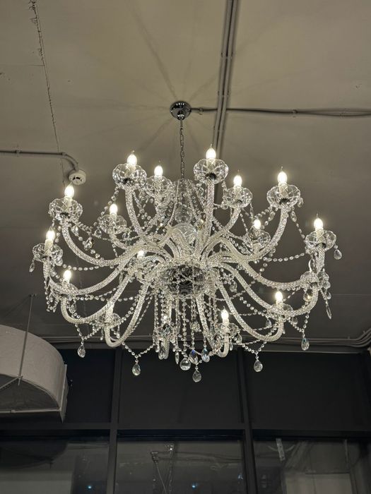 Люстра для ресторана и для дома