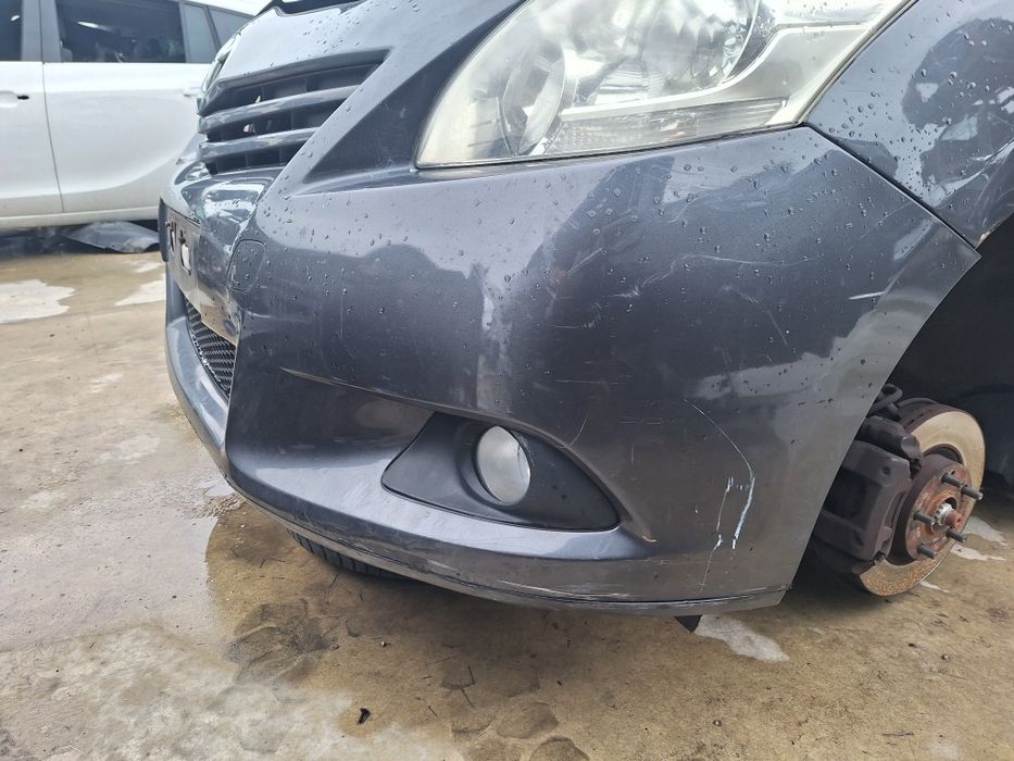 Предна броня Toyota Verso / Тойота Версо 2010г.