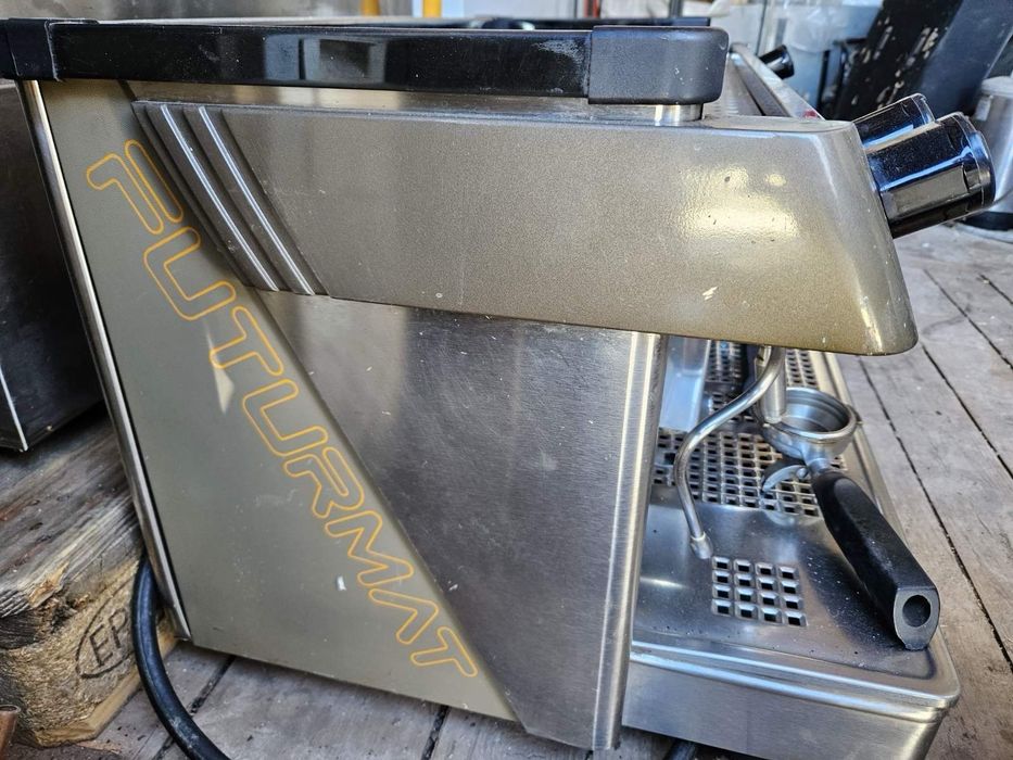 Кафемашина и кафемелечки