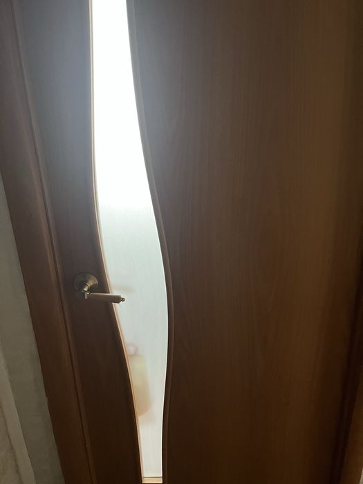 продам двери в хорощем состояни