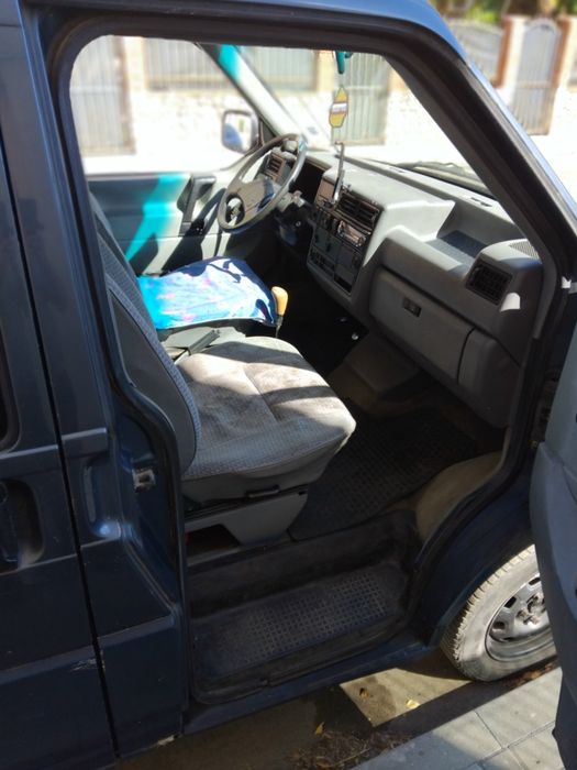 Бус T4 Caravelle 2.0