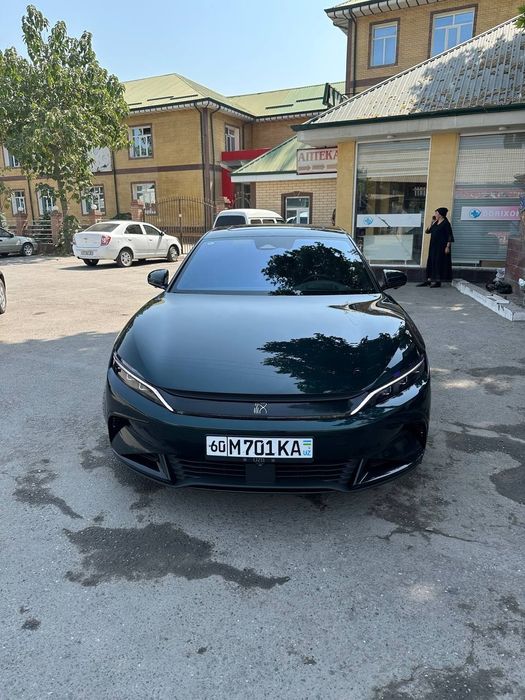 BYD han avtomobili