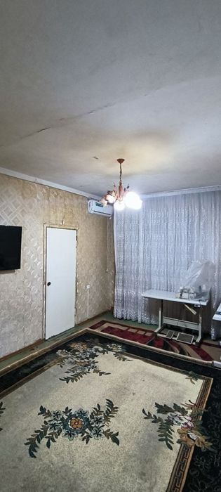 Продаю 2/2/5 на Максим Горьком (Художников)