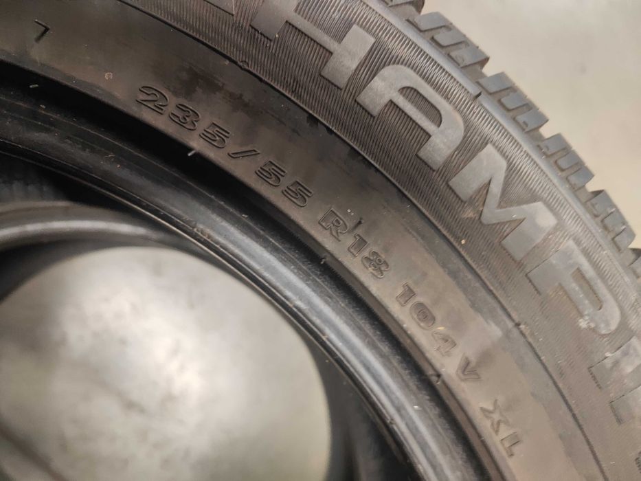 2бр.зимни гуми 235/55/18 GT Radial