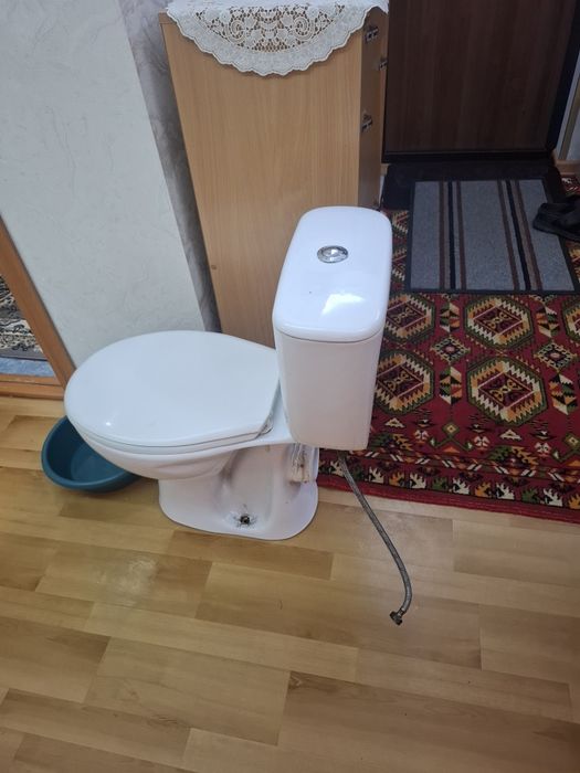 Унитаз продам б/у