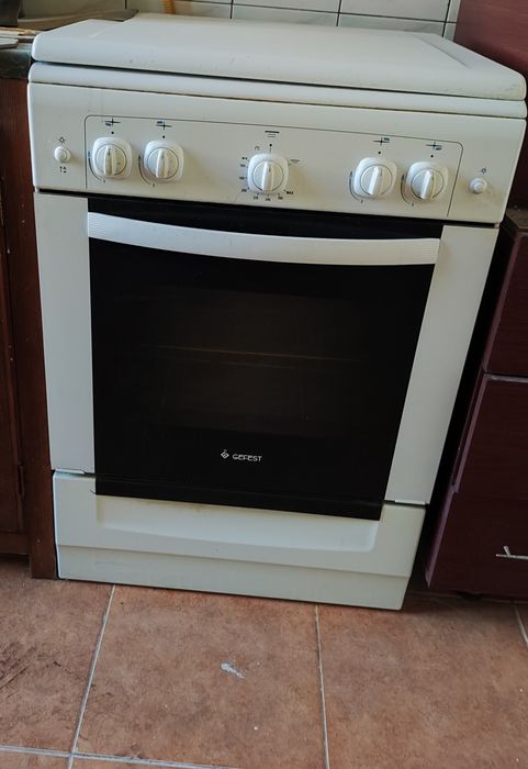 Продается газовая плита Gefest в очень хорошем состоянии