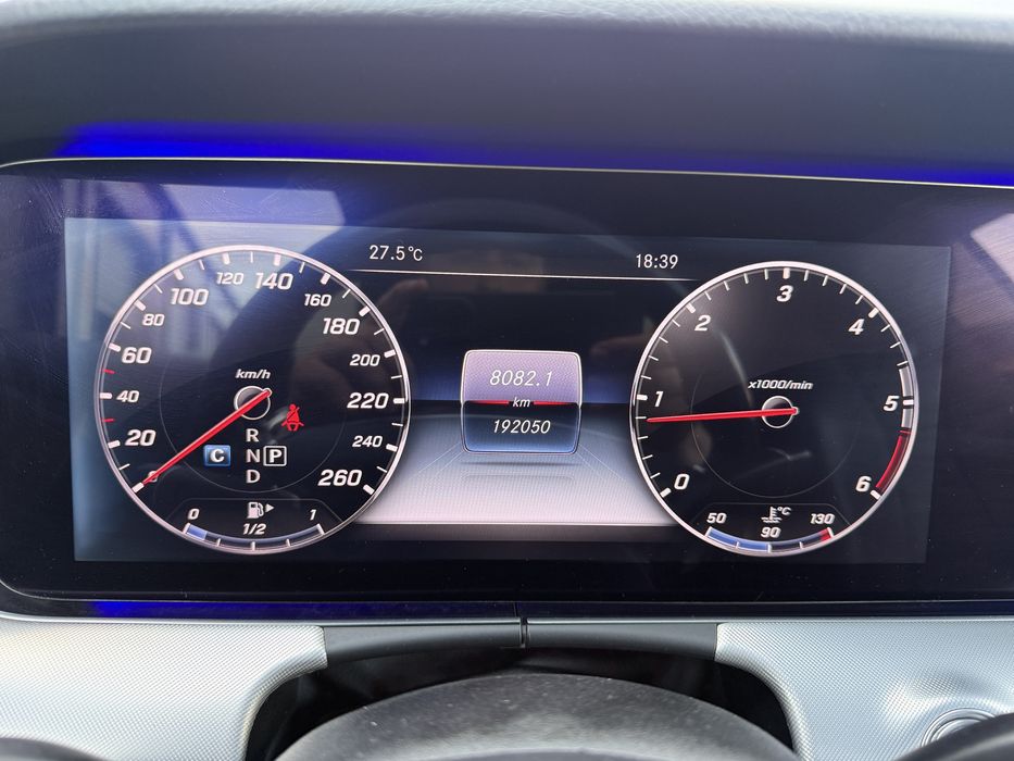Mercedes-Benz E 220d Cabrio AMG - Posibilitate Finantare Rate