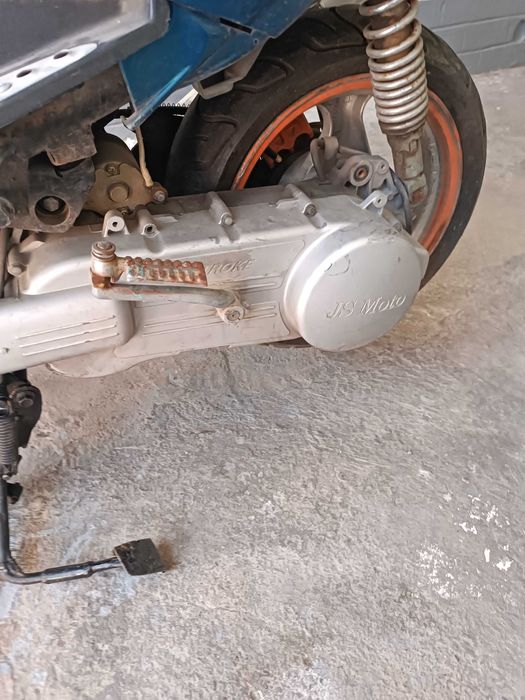Продам скутер  JS Moto .150кубов.