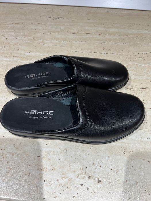 Papuci de casa din piele