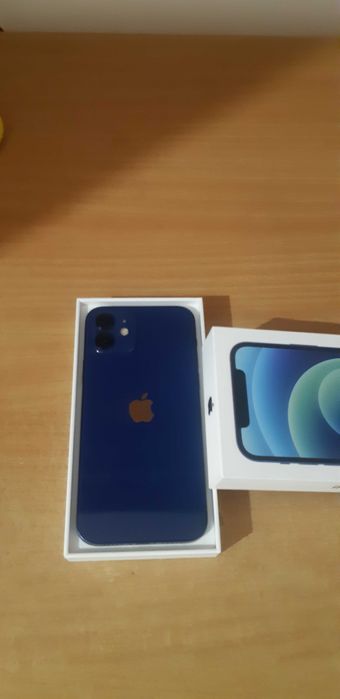 iPhone 12 64гб идеальное