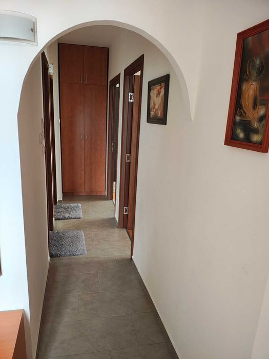 Тристаен имот в кв.Младост 1