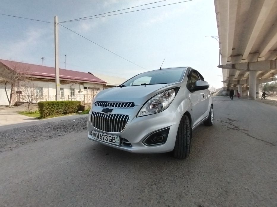 Оличный спарк 2011