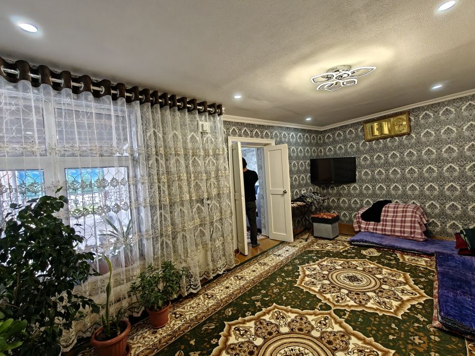 Срочно! Кибрай Сохибкор махалласида 6сот 5хонали уй сотилади