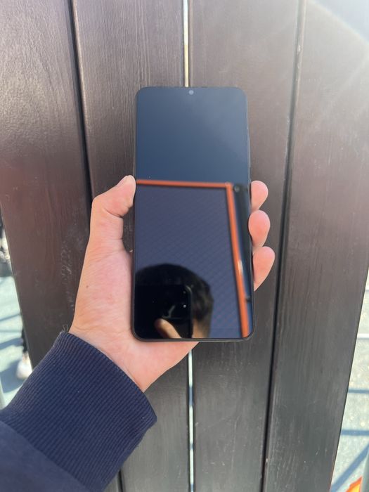 Продам телефон редми