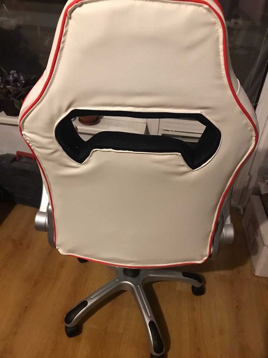 Нов геймърски / офис стол