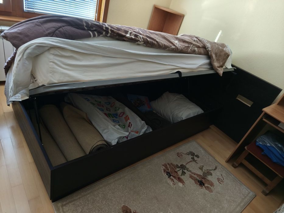 Спалня 90 см х 200 см  с подматрачна рамка и матрак HappyDreams