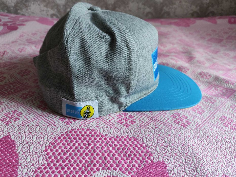 Продам новые кепки