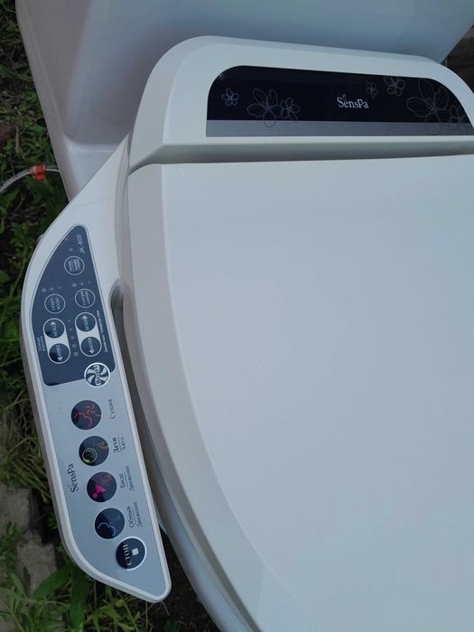 Крышка биде на унитаз