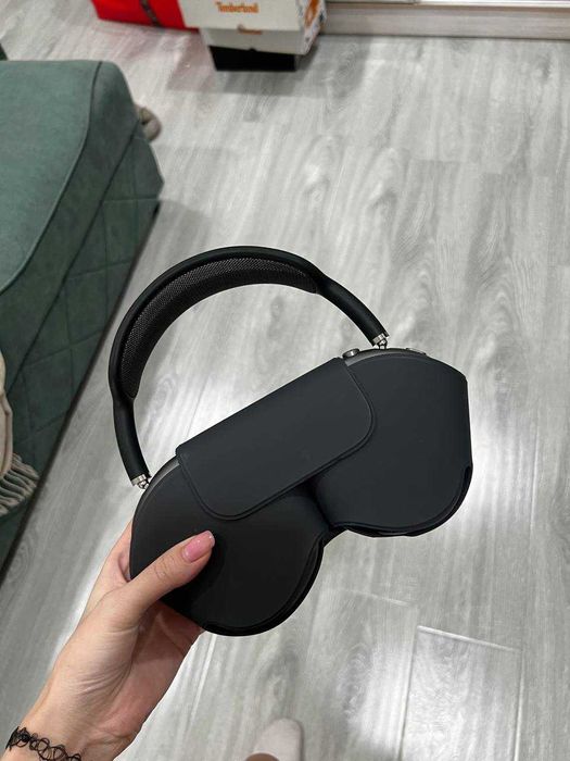 AirPods Max (2020 год)