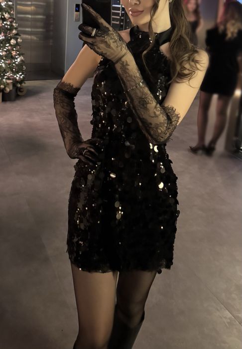 Платье с пайетками