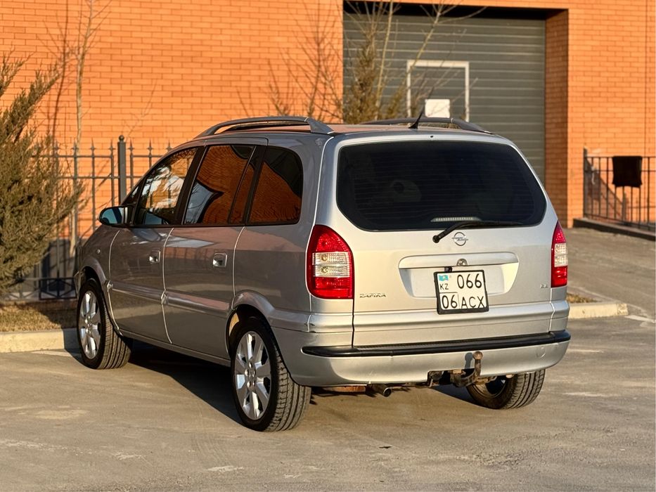 Opel Zafira 2,2
