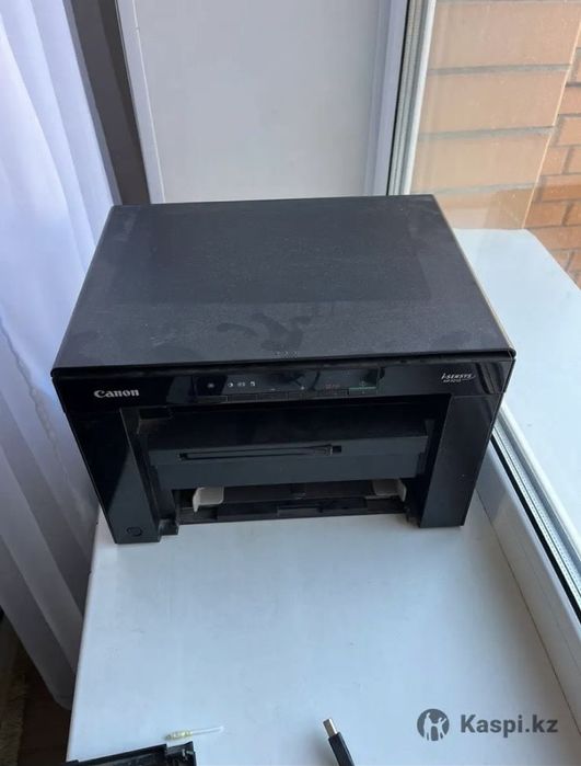 Принтер Canon i-SENSYS MF3010.