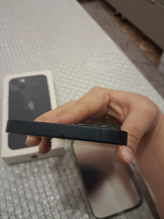 Продам айфон 13 в отличном состоянии