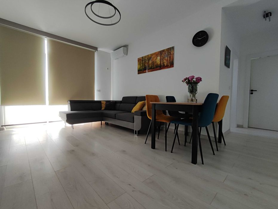 Vand apartament 3 camere Dumbrăvița, Tm